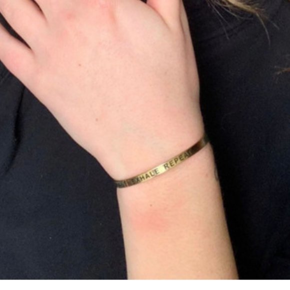 NWT 🛍 Fair Anita Breathe Cuff - Picture 2 of 5